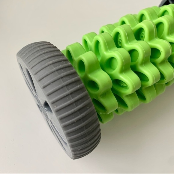 Gaiam BNIB Foot Roller RESTORE ADJUSTABLE - Picture 11 of 11